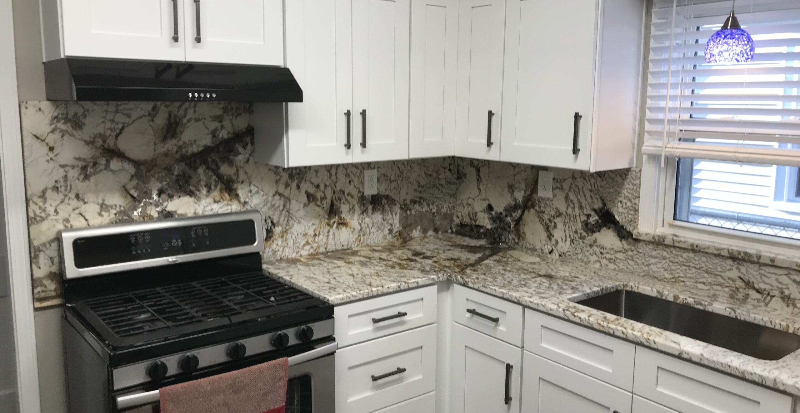 Delicatus Granite Lakewood Kitchen